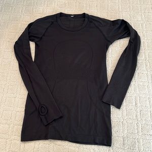 Lululemon swiftly tech black long sleeve top